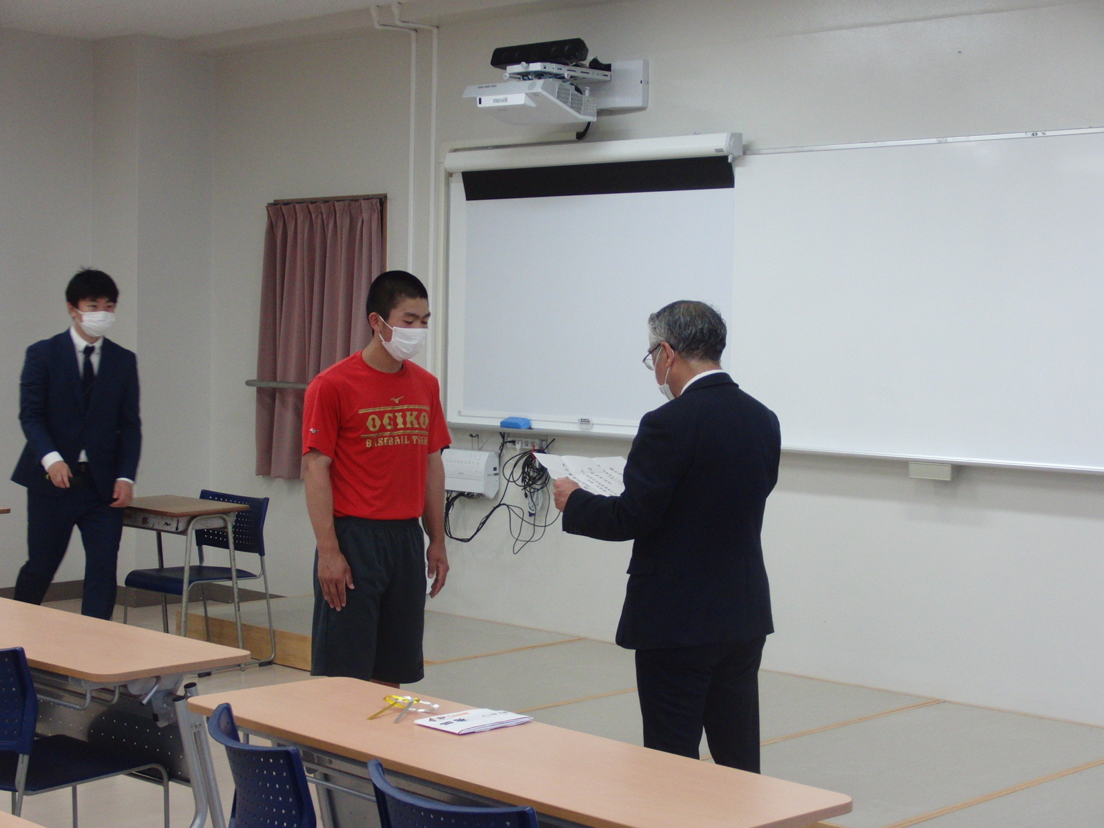 本年度の補助贈呈式が行われました