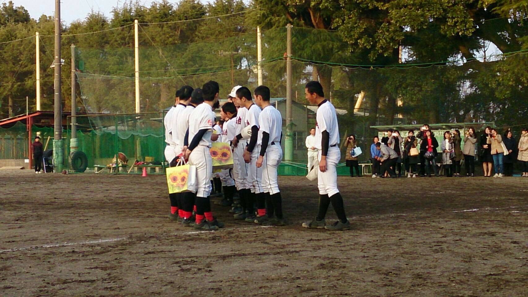 卒業記念品贈呈について